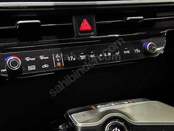 ARABACI GRUP 2025 KİA EV6-11BİNKM-SUNROOF-FULL PPF-HATASIZ