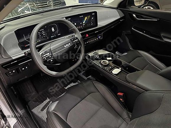 ARABACI GRUP 2025 KİA EV6-11BİNKM-SUNROOF-FULL PPF-HATASIZ