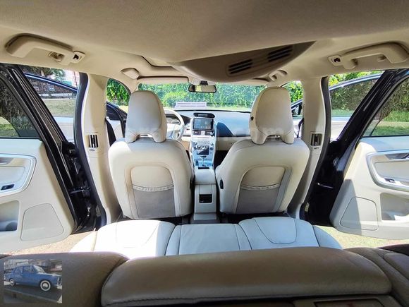 TAŞAR OTOMOTİV DEN 2010 VOLVO XC60 DİZEL OTOMATİK