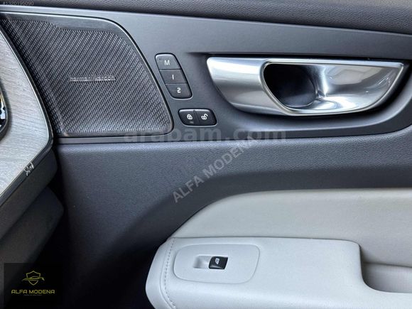 MODENA'DAN İLK EL 2023 XC60 PLUS DARK B4 DİZEL ÇOK DÜŞÜK KM