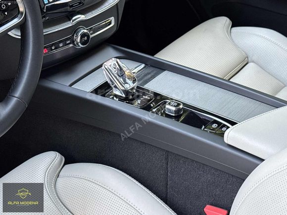 MODENA'DAN İLK EL 2023 XC60 PLUS DARK B4 DİZEL ÇOK DÜŞÜK KM