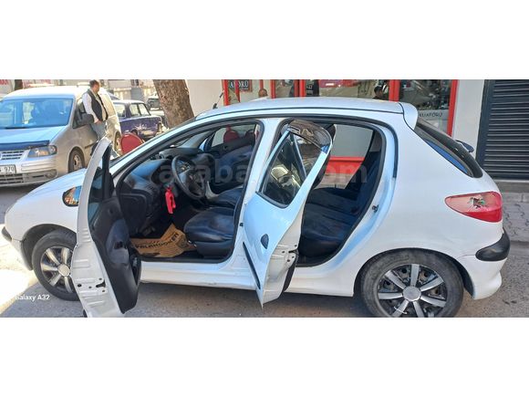 Sahibinden Peugeot 206 1.6 XT 2001 Model