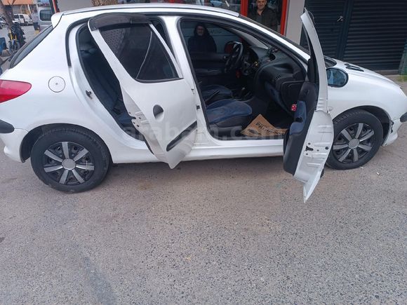 Sahibinden Peugeot 206 1.6 XT 2001 Model