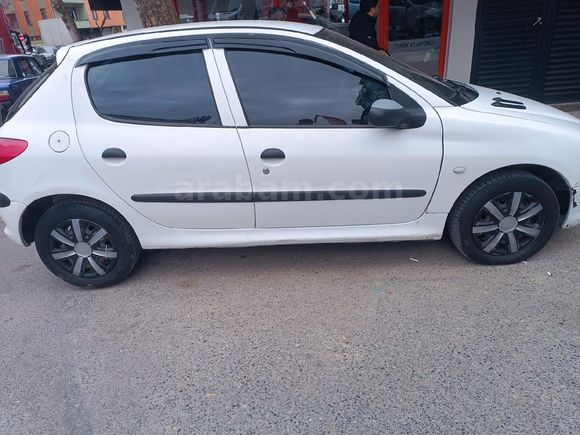 Sahibinden Peugeot 206 1.6 XT 2001 Model