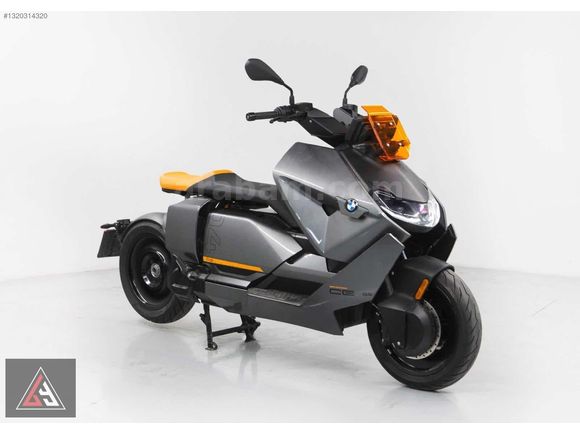 BİYA AUTO'DAN 2023 MODEL BMW CE-04.