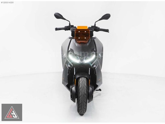BİYA AUTO'DAN 2023 MODEL BMW CE-04.