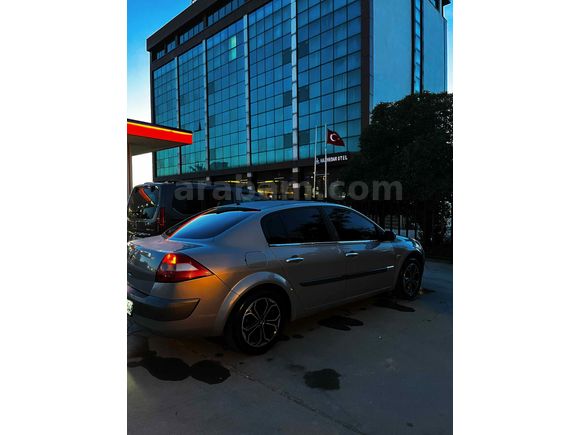 Sahibinden Renault Megane 1.6 Dynamique 2005 Model 