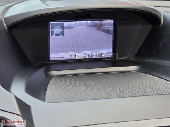 **EROĞLU**2013 KUGA 1.6ECOBOOST SELECTIVE SUNROOF DERİ ELK.BAGAJ