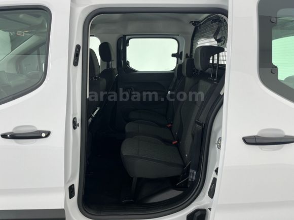 otomobil Opel Combo 1.5 D Essential