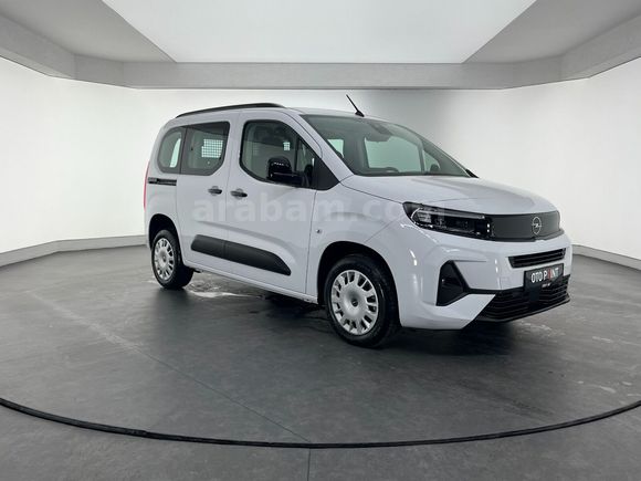 otomobil Opel Combo 1.5 D Essential