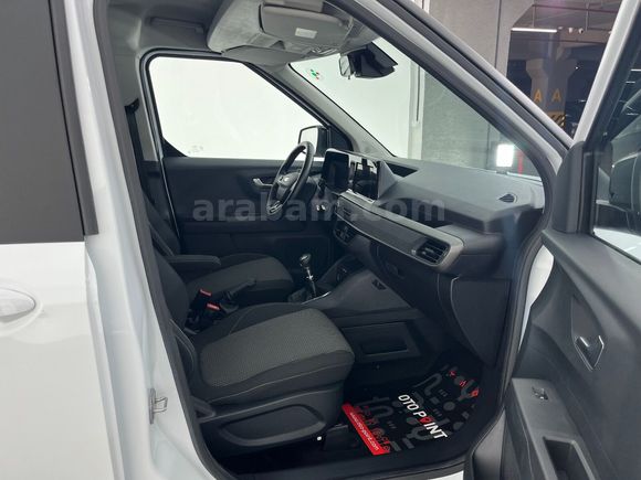 otomobil Ford Tourneo Courier 1.5 EcoBlue Deluxe