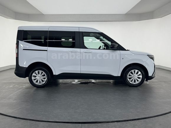 otomobil Ford Tourneo Courier 1.5 EcoBlue Deluxe