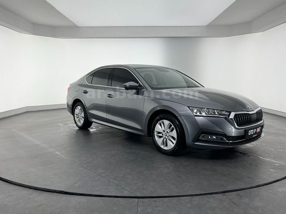 otomobil Skoda Octavia 1.5 TSI e-Tec Elite DSG