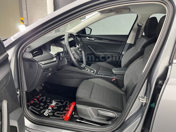 otomobil Skoda Octavia 1.5 TSI e-Tec Elite DSG