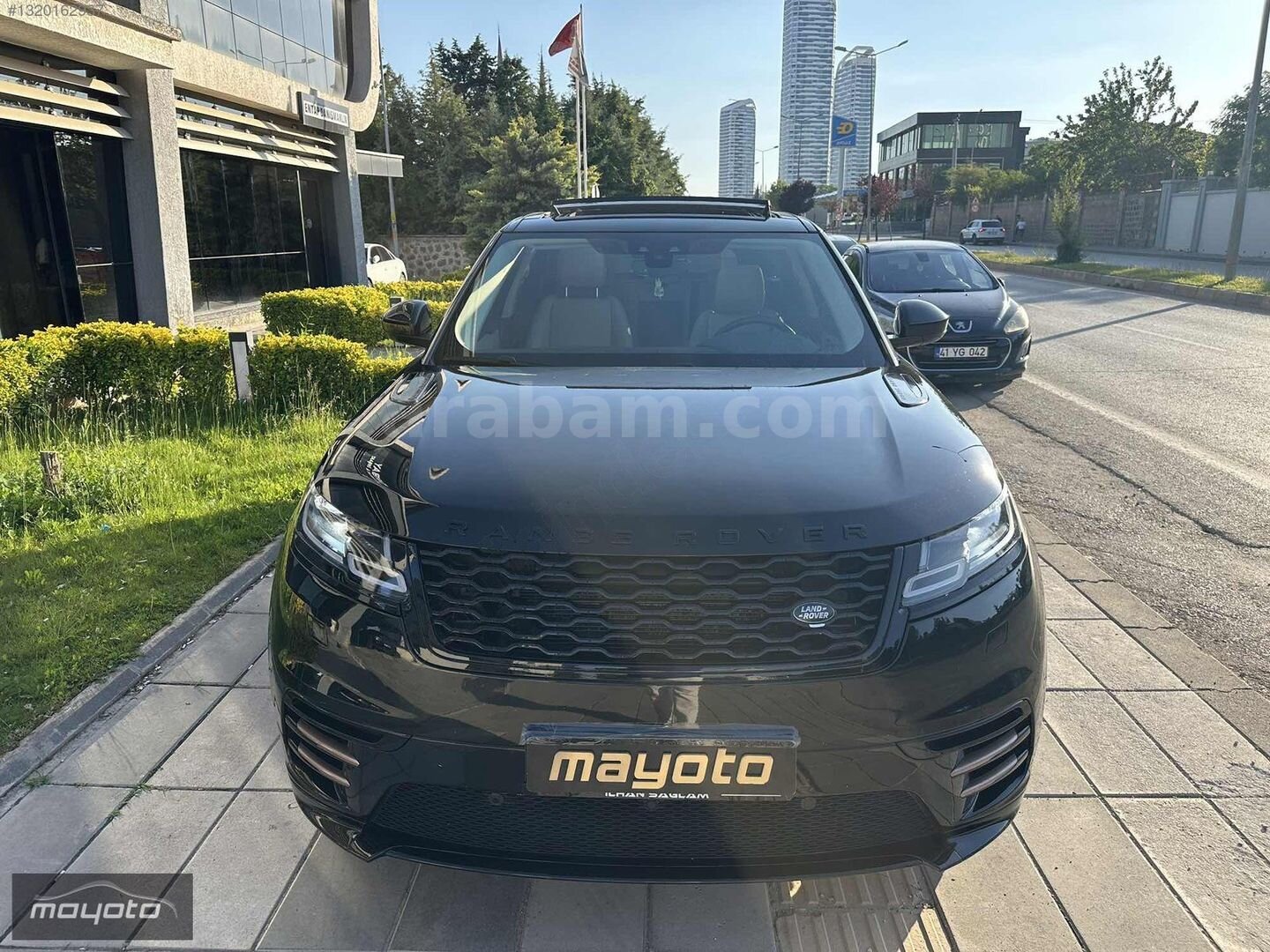 Galeriden Land Rover Range Velar 2.0 TD4 R-Dynamic SE 2020 Model Gaziantep 82.000 km Siyah 2