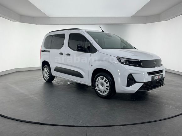 otomobil Opel Combo 1.5 D Essential