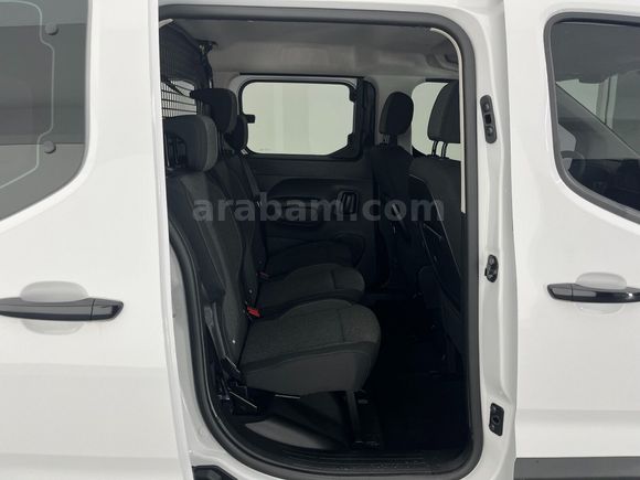 otomobil Opel Combo 1.5 D Essential
