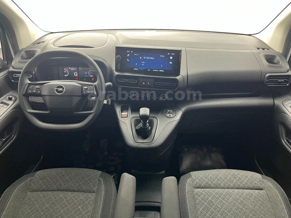 otomobil Opel Combo 1.5 D Essential