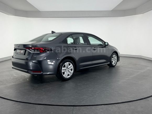 otomobil Toyota Corolla 1.5 Vision Plus Multidrive S