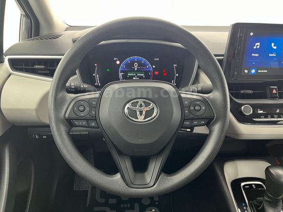 otomobil Toyota Corolla 1.5 Vision Plus Multidrive S
