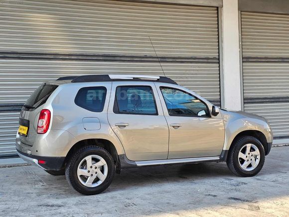 2012 DUSTER 4*4 HATASIZ BOYASIZ 143 BİN KM DE