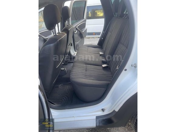 Çeki demirli 4x4 Duster