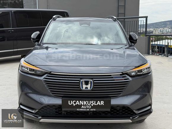 2024 ÇIKIŞLI HONDA HR-V STYLE PAKET 32BİN KM HATASIZ BOYASIZ FUL