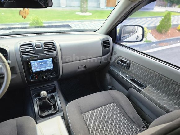 HATASIZ BOYASIZ DEĞİŞENSİZ İSUZU D-MAX 2.5 TD 4X2 AŞIRI TEMİZ