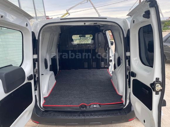 2023 Express Van 1.5 BlueDCI Joy Faturasızdır.