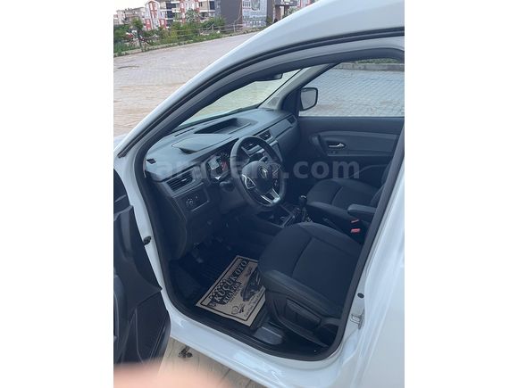 2023 Express Van 1.5 BlueDCI Joy Faturasızdır.