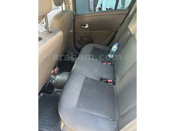 Sahibinden Renault Clio 1.2 Expression 2010 Model Adana 145.000 km Gri (Gümüş)
