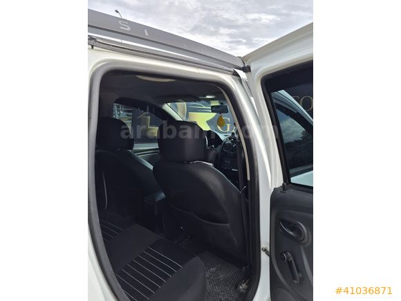 DR AUTO GÜVENCESİYLE: DACIA DUSTER 1.5 DCi AMBIANCE GERÇEK 4x4