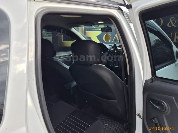 DR AUTO GÜVENCESİYLE: DACIA DUSTER 1.5 DCi AMBIANCE GERÇEK 4x4