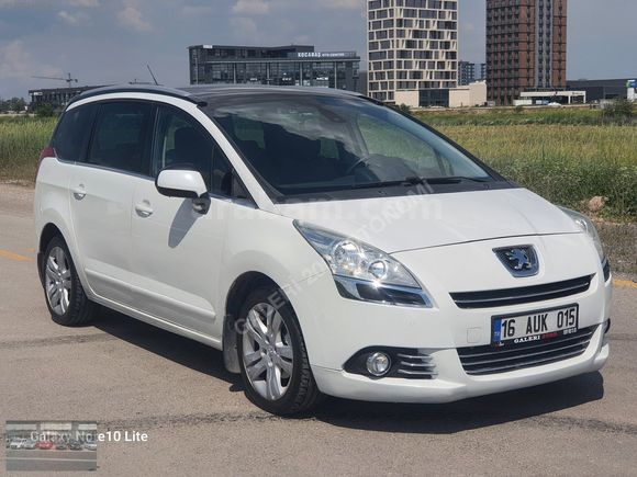 2012 PEJO 5008 1,6 HDİ PREMİUM PACK 7 KİŞİLİK 186. KM CAM TAVAN