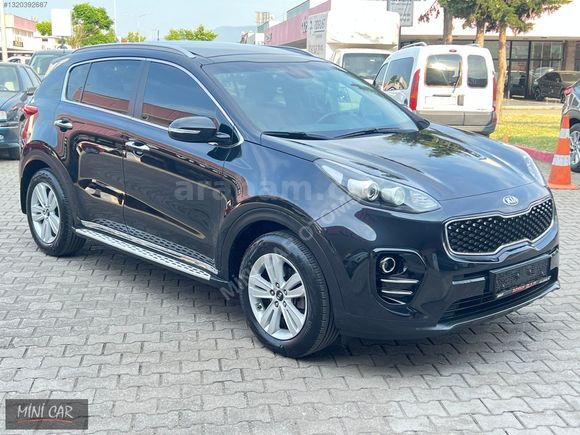 BOYASIZ HATASIZ KİA SPORTAGE 1.6 GDI ELEGANCE CAM TAVAN 65'BİNKM