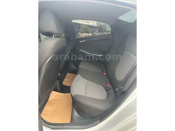 Sahibinden Hyundai Accent Blue 1.6 CRDI Mode 2012 Model 