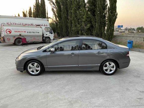 Sahibinden Honda Civic 1.6i VTEC Elegance 2010 Model 