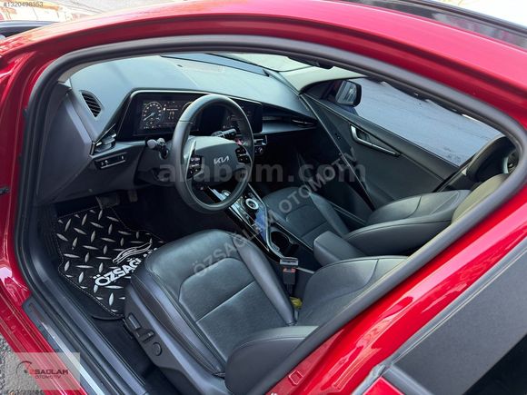 ÖZSAĞLAM'dan 2023 Kia Niro Elegance Elektrikli 54binde *Boyasız*