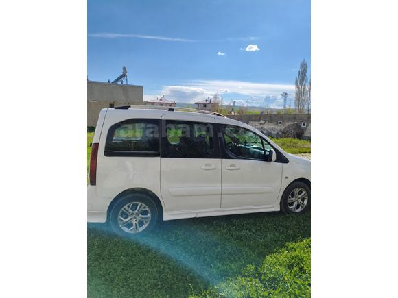 Sahibinden Peugeot Partner 1.6 HDI Active 2013 Model