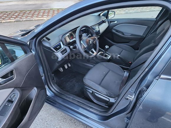 Galeriden Renault Clio 1.0 SCe Joy 2020 Model Tokat