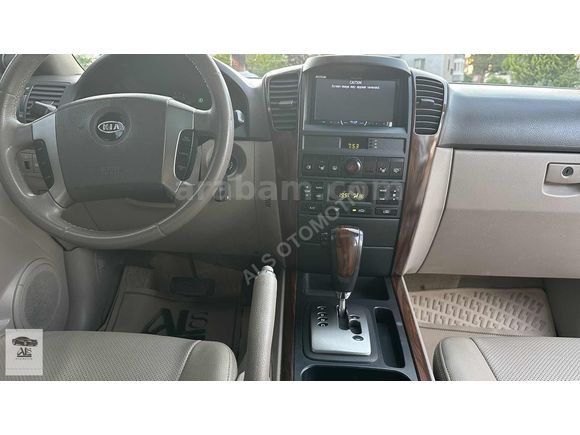 ALS OTODAN DÜŞÜK KM DEĞİŞENSİZ KİA SORENTO
