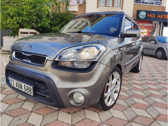 2012 OTOMATİK VİTES KİA SOUL DİZEL SUNROOF LU