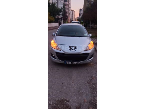 Sahibinden Peugeot 207 1.4 Trendy 2011 Model