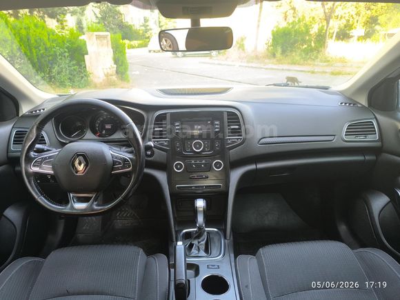 M.Karakoyun Auto'dan Renault Megane 1.5 dCi Touch 2017 Model Şanlıurfa