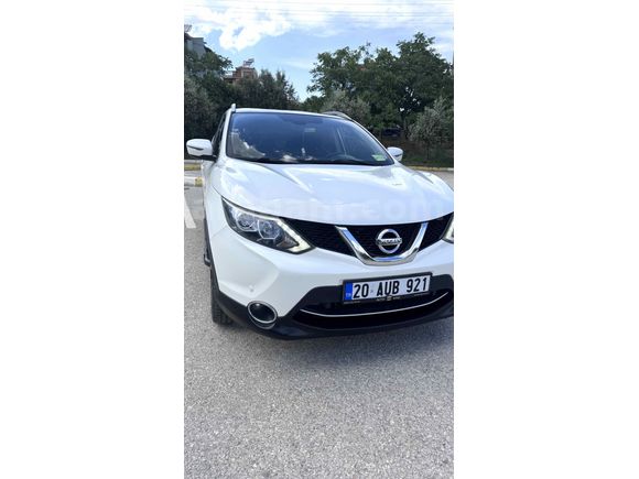 Sahibinden Nissan Qashqai 1.6 dCi Black Edition 2014 Model 