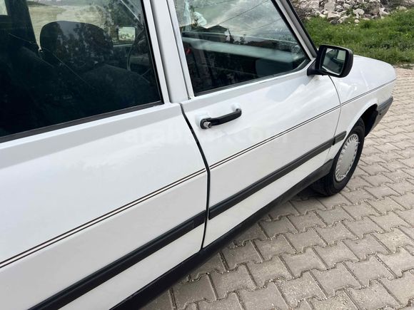 RENAULT 12 TOROS YEŞİL CAM  DEĞİŞENSİZ