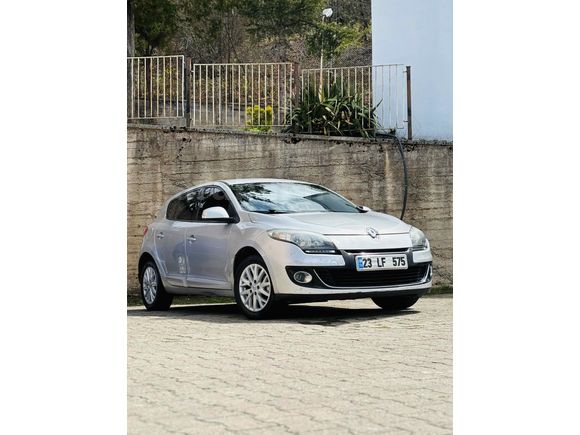 Sahibinden Renault Megane 1.5 dCi Privilege 2012 Model 