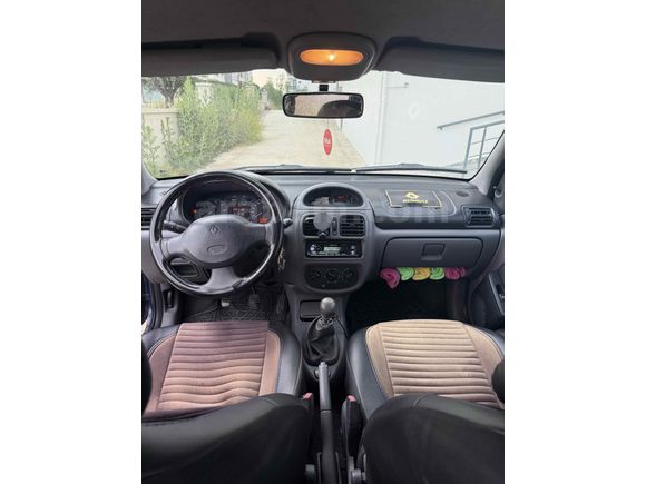Sahibinden Renault Clio 1.4 RTA 2001 Model  256.000 km Mavi