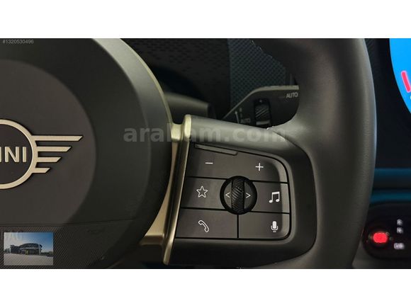 2025 Countryman-E Favoured / 30.307 KM