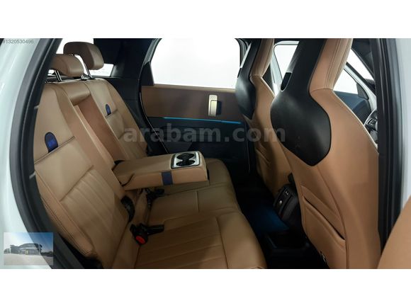 2025 Countryman-E Favoured / 30.307 KM